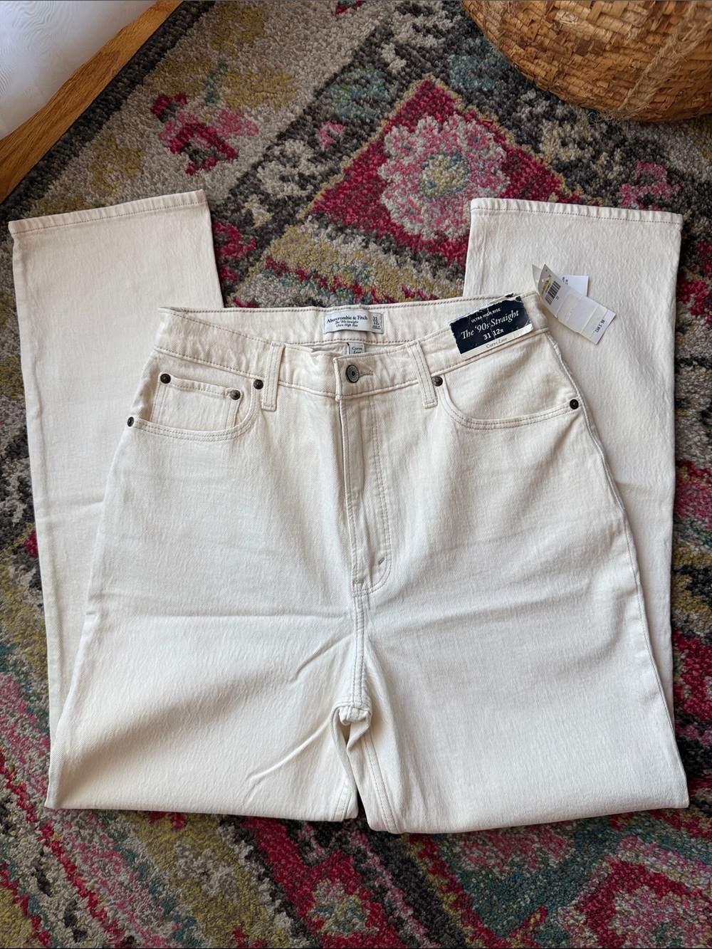 NWT Abercrombie Curve Love 90s Straight 31 12 Reg.